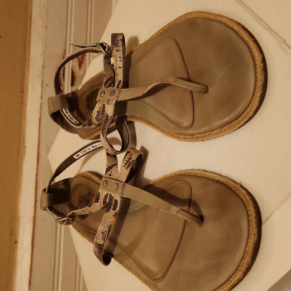 UGG leather sandals